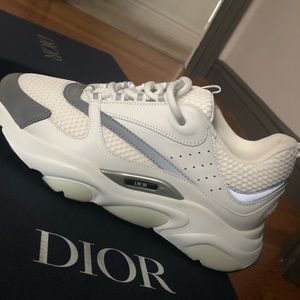 White/gray Dior B22 size 43
